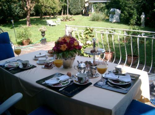 Bastgen Bed & Breakfast Hotel Wittlich Exterior photo